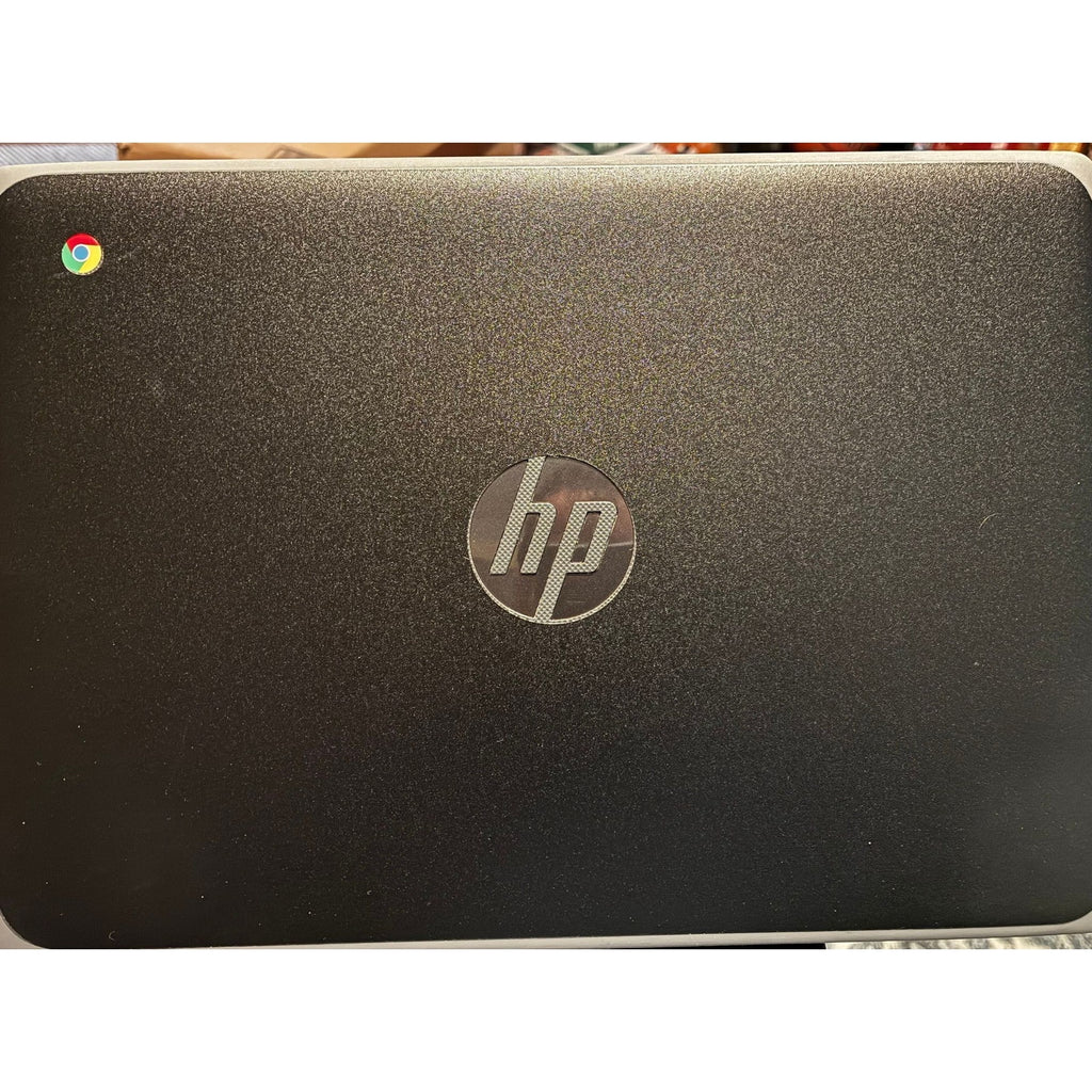 HP G8 Chromebook with charger 15"/32GB